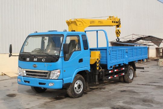 點擊查看詳細信息<br>標題：東風隨車吊 閱讀次數：1740